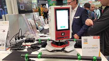 KinematicAppのカーマウントの写真